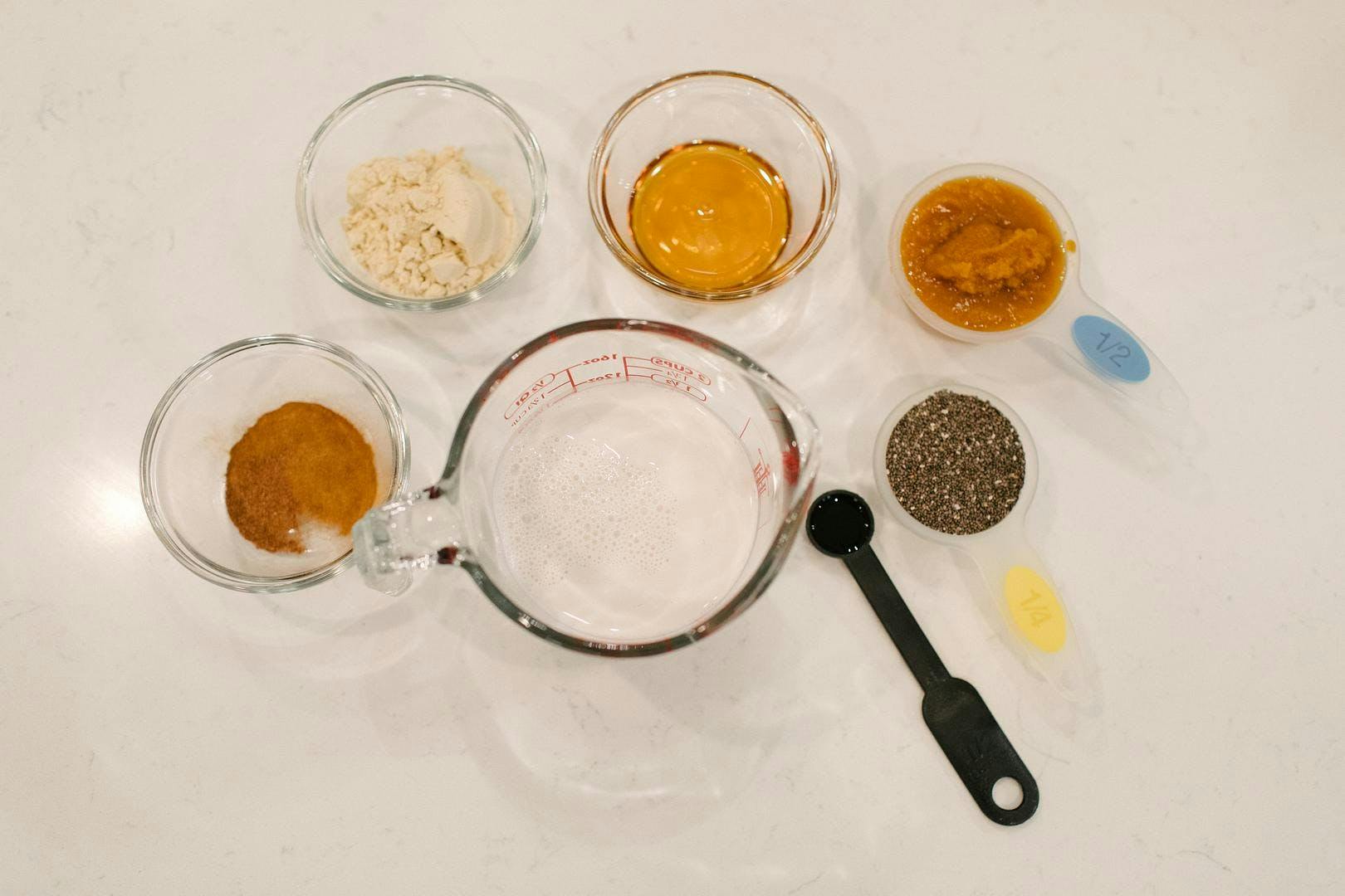 ingredients for pumpkin vanilla chia pudding
